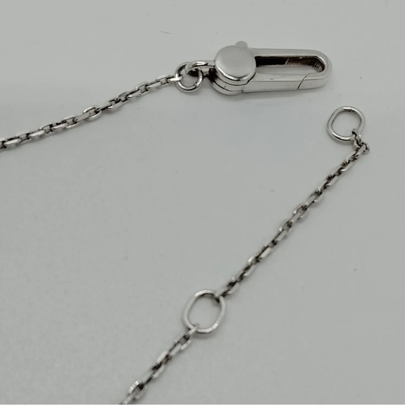 Gucci Pendant Necklace  Silver - Picture 9 of 9